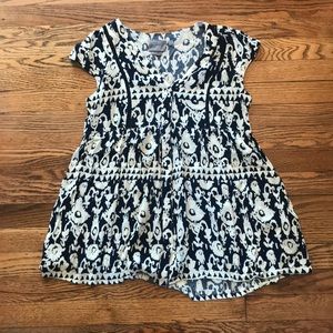 Navy and white print top